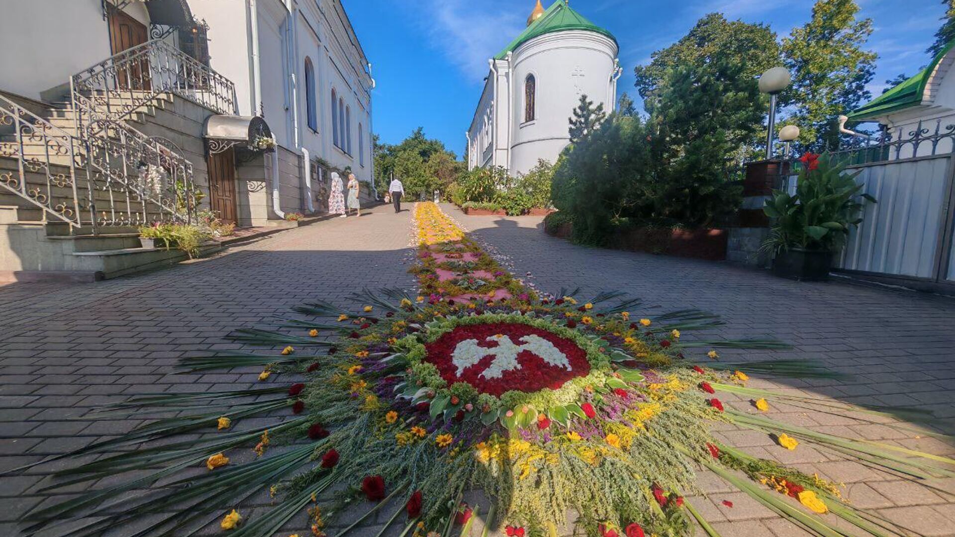 Мінскі храм Марыі Магдаліны адзначае прастольнае свята Мінскі храм Марыі Магдаліны адзначае прастольнае свята - Sputnik Беларусь, 1920, 04.08.2025