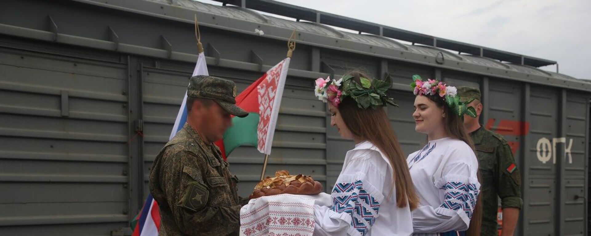 У Рэспубліку Беларусь прыбыў першы эшалон з вайскоўцамі Расійскай Федэрацыі і тэхнікай - Sputnik Беларусь, 1920, 06.08.2025