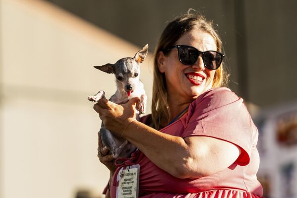 Собака по кличке Мерл Хаггард. - Sputnik Беларусь