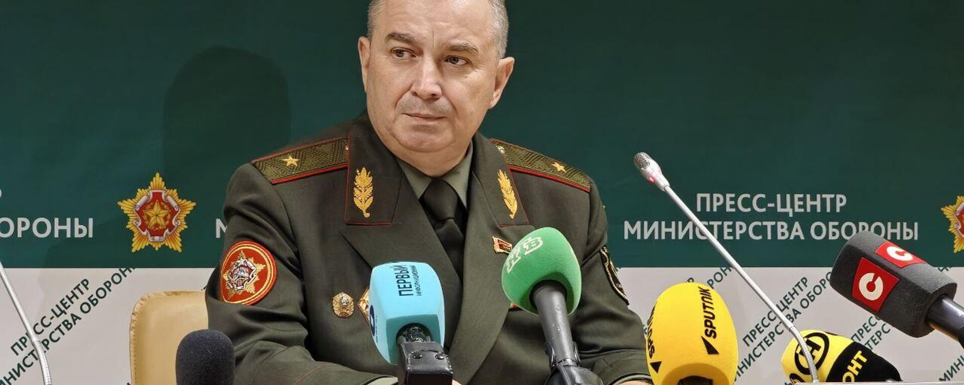 Начальнік дэпартамента міжнароднага ваеннага супрацоўніцтва Міністэрства абароны Беларусі Валерый Равенка - Sputnik Беларусь, 1920, 03.01.2026