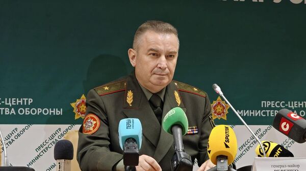 Начальнік Дэпартамента міжнароднага ваеннага супрацоўніцтва Мінабароны Беларусі Валерый Равенка - Sputnik Беларусь
