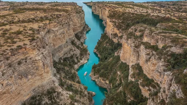 Снимок Чиркейского водохранилища  фотографа Сергея Крылова, представленный на фотовыставке С высоты птичьего полета - Sputnik Беларусь