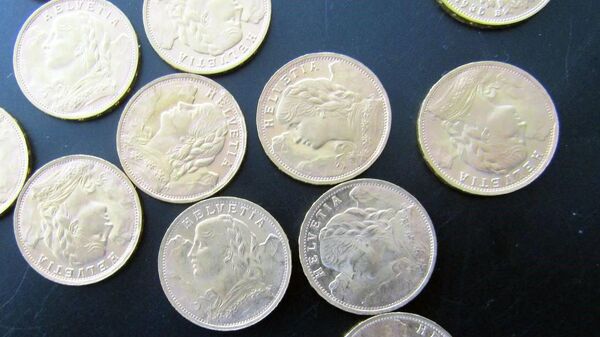 Найденные золотые монеты - Sputnik Беларусь