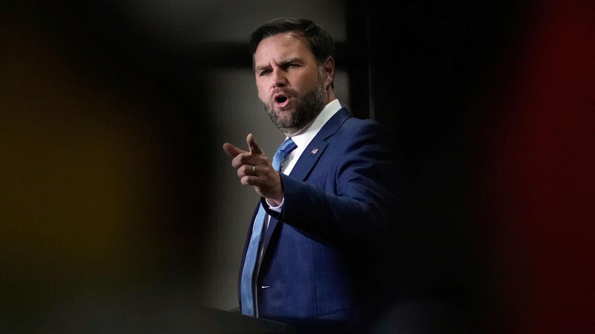 Вэнс: диалог Путина и Трампа нужен для урегулирования конфликта на Украине Вэнс: диалог Путина и Трампа нужен для урегулирования конфликта на Украине