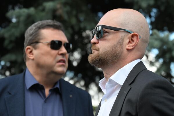 Ваенкор ВД &quot;Комсомольская правда&quot; Аляксандр Коц (справа) і старшыня Саюза журналістаў Расіі Уладзімір Салаўёў. - Sputnik Беларусь