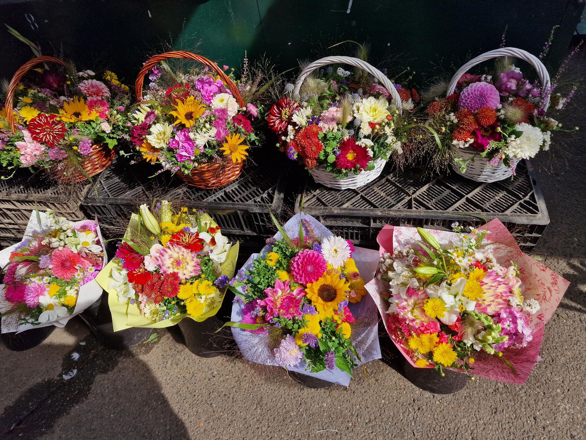 Продажа цветов - Sputnik Беларусь, 1920, 29.08.2025