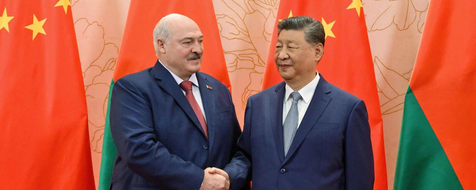 Прэзідэнт Беларусі Аляксандр Лукашэнка 31 жніўня ў Цяньцзіні правёў перагаворы са старшынёй КНР Сі Цзіньпінам - Sputnik Беларусь, 1920, 31.08.2025