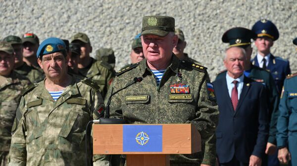 Начальнік Аб'яднанага штаба АДКБ Герой РФ генерал-палкоўнік Андрэй Сердзюкоў - Sputnik Беларусь