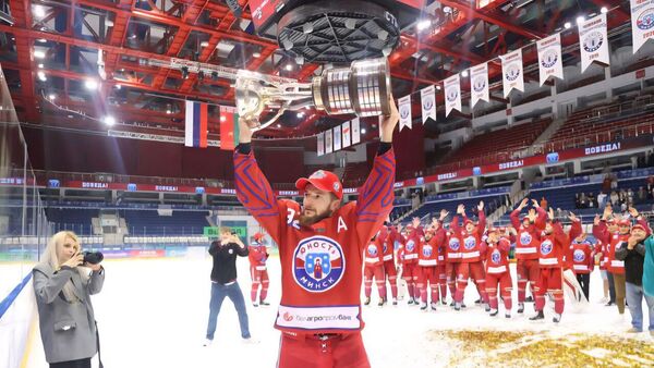 Хоккеисты Юности стали 8-кратными обладателями Кубка Салея - Sputnik Беларусь