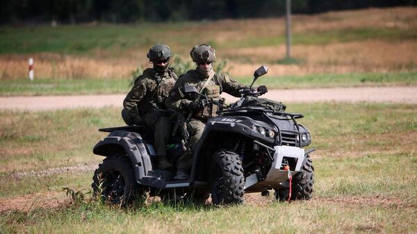 Вучэнні АДКБ на палігоне Лосвіда - Sputnik Беларусь