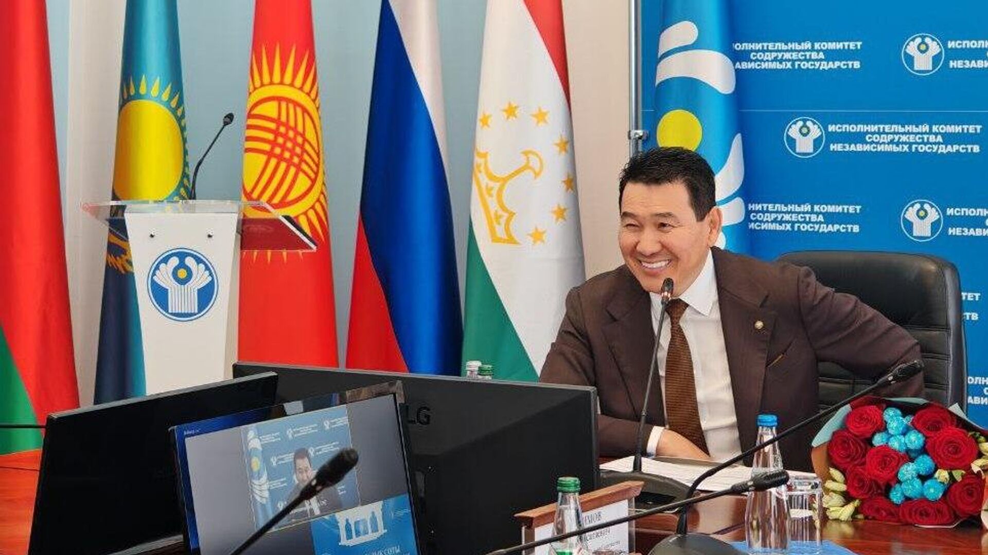 Председатель Экономического суда СНГ Герман Нурбаев Председатель Экономического суда СНГ Герман Нурбаев - Sputnik Беларусь, 1920, 04.09.2025