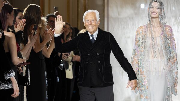 Джорджо Армани на показе коллекции Giorgio Armani Prive Haute Couture Весна-Лето 2025 в Париже - Sputnik Беларусь