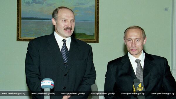 Першы візіт Пуціна ў Мінск у 1999 годзе і сустрэча з Лукашэнкам – відэа - Sputnik Беларусь
