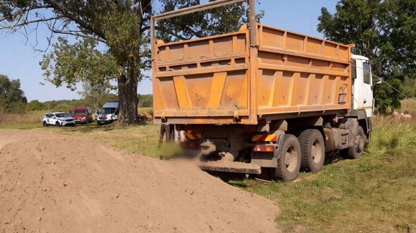В Калинковичском районе водитель грузовика погиб от электротравмы - Sputnik Беларусь