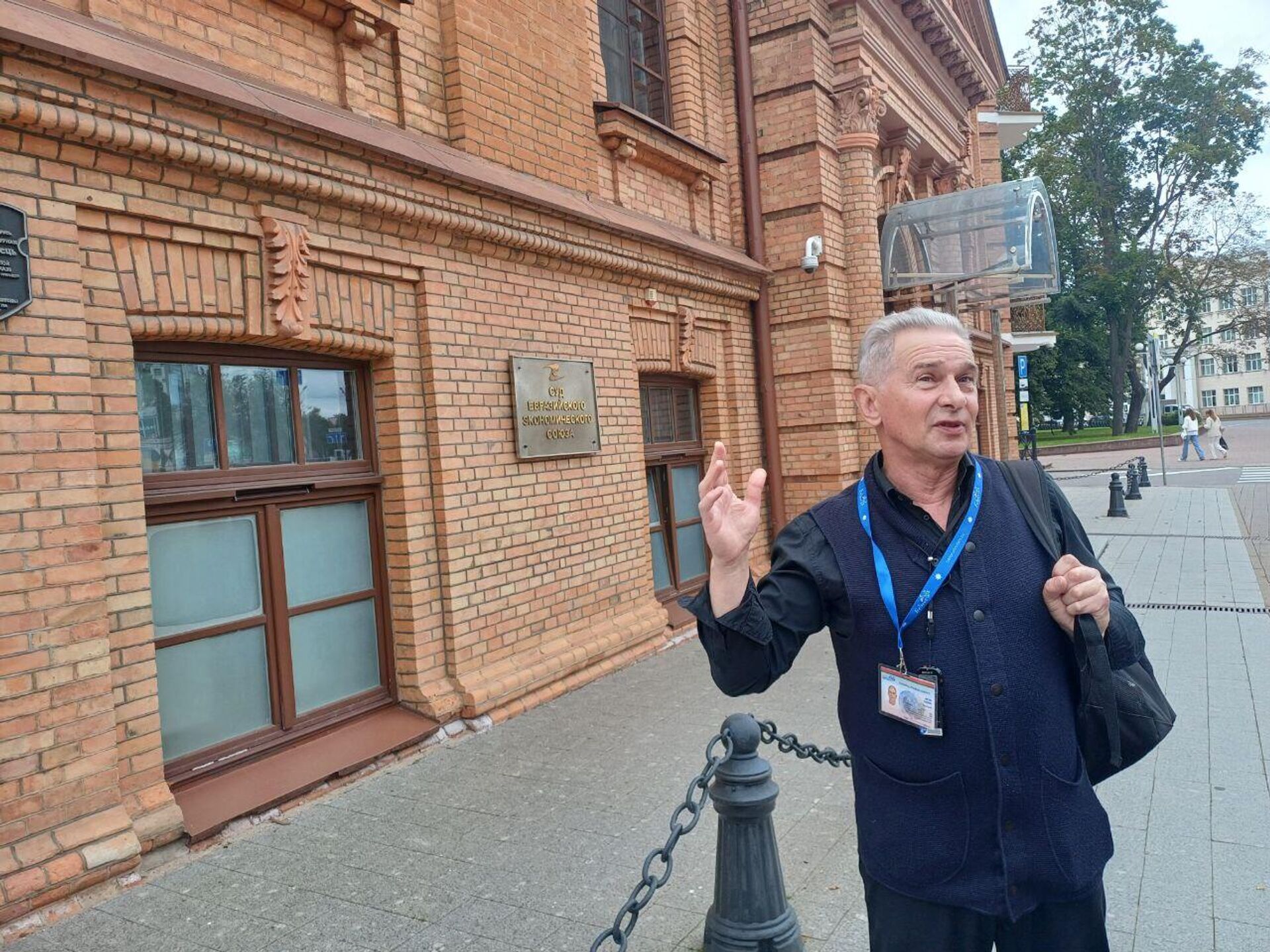 Экскурсовод Виктор Коровай - Sputnik Беларусь, 1920, 10.09.2025