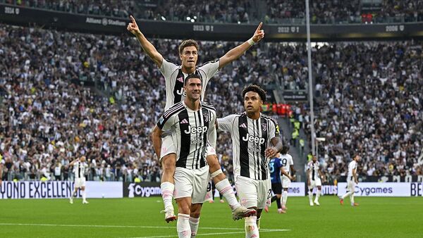 Игроки Ювентуса - Sputnik Беларусь