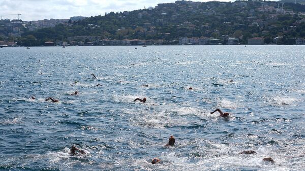 Заплыв в Босфоре - Sputnik Беларусь