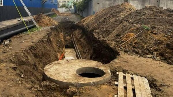 В Бобруйске рабочего засыпало грунтом - Sputnik Беларусь