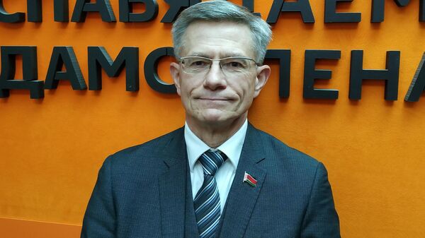 Козел: зависимость от гаджетов и интернета может спровоцировать инсульт - Sputnik Беларусь