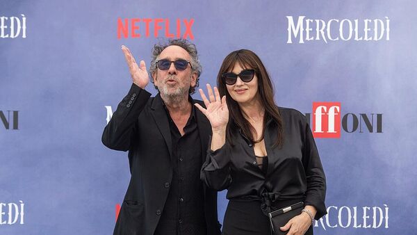 Тим Бертон и Моника Беллуччи - Sputnik Беларусь