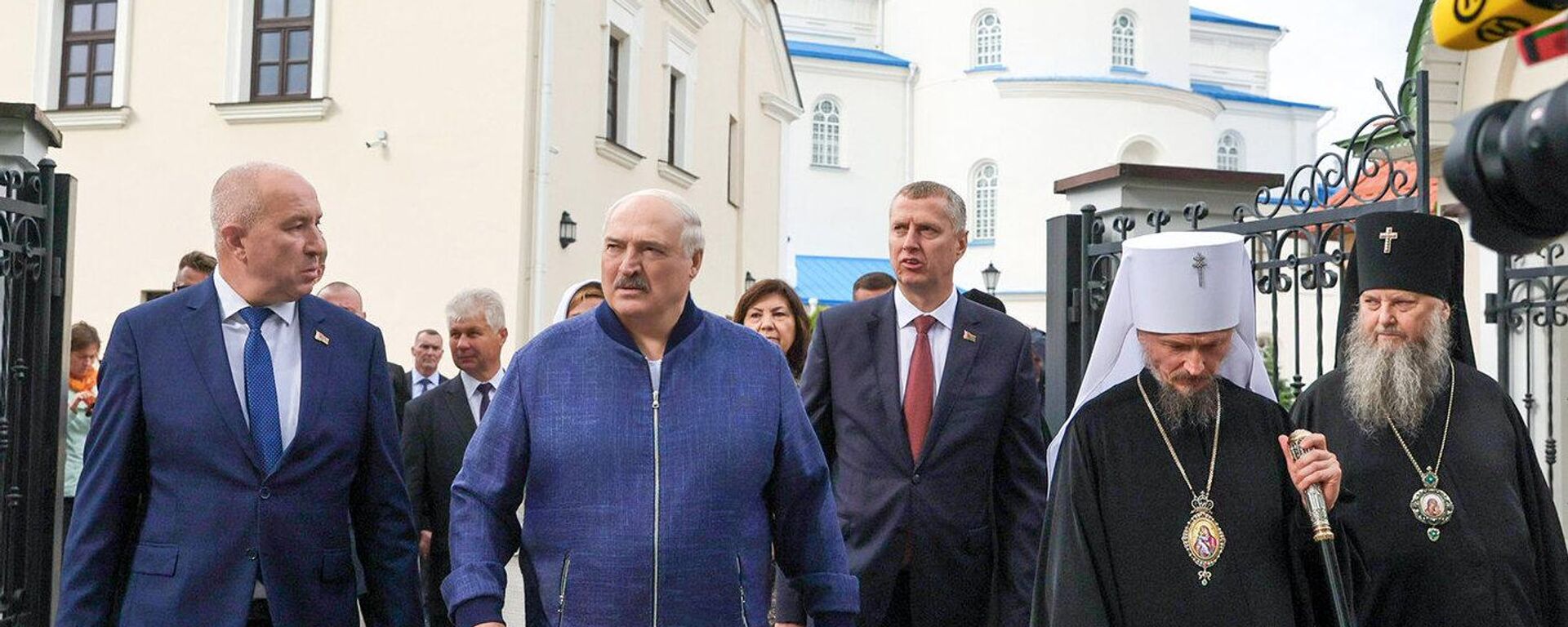 Президент Беларуси  Александр Лукашенко посетил Свято-Успенский Жировичский мужской монастырь - Sputnik Беларусь, 1920, 19.09.2025