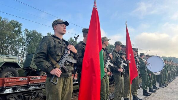 Прибытие белорусских военных - Sputnik Беларусь