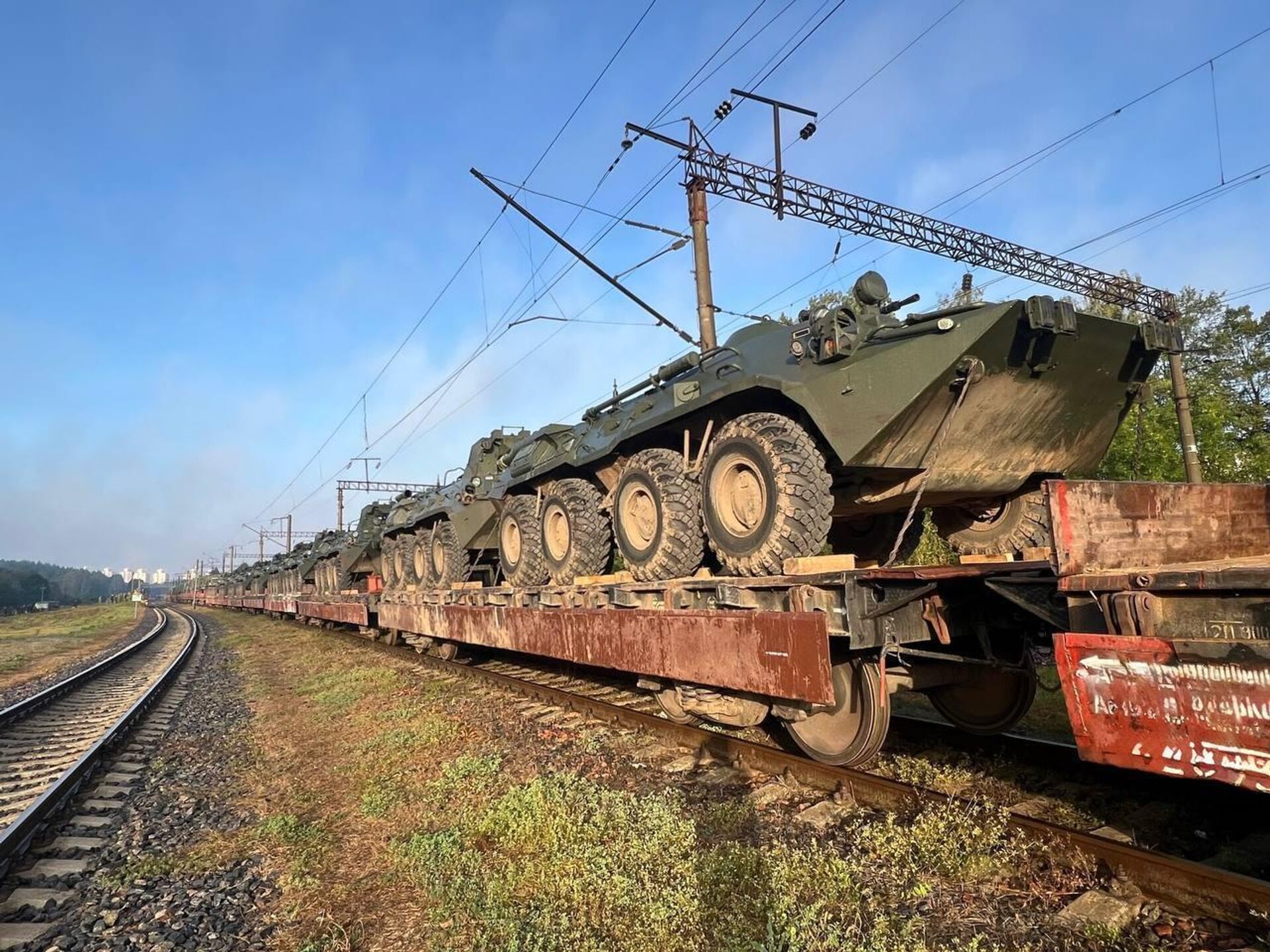 Прибытие белорусской техники с учений на территории РФ - Sputnik Беларусь, 1920, 21.09.2025