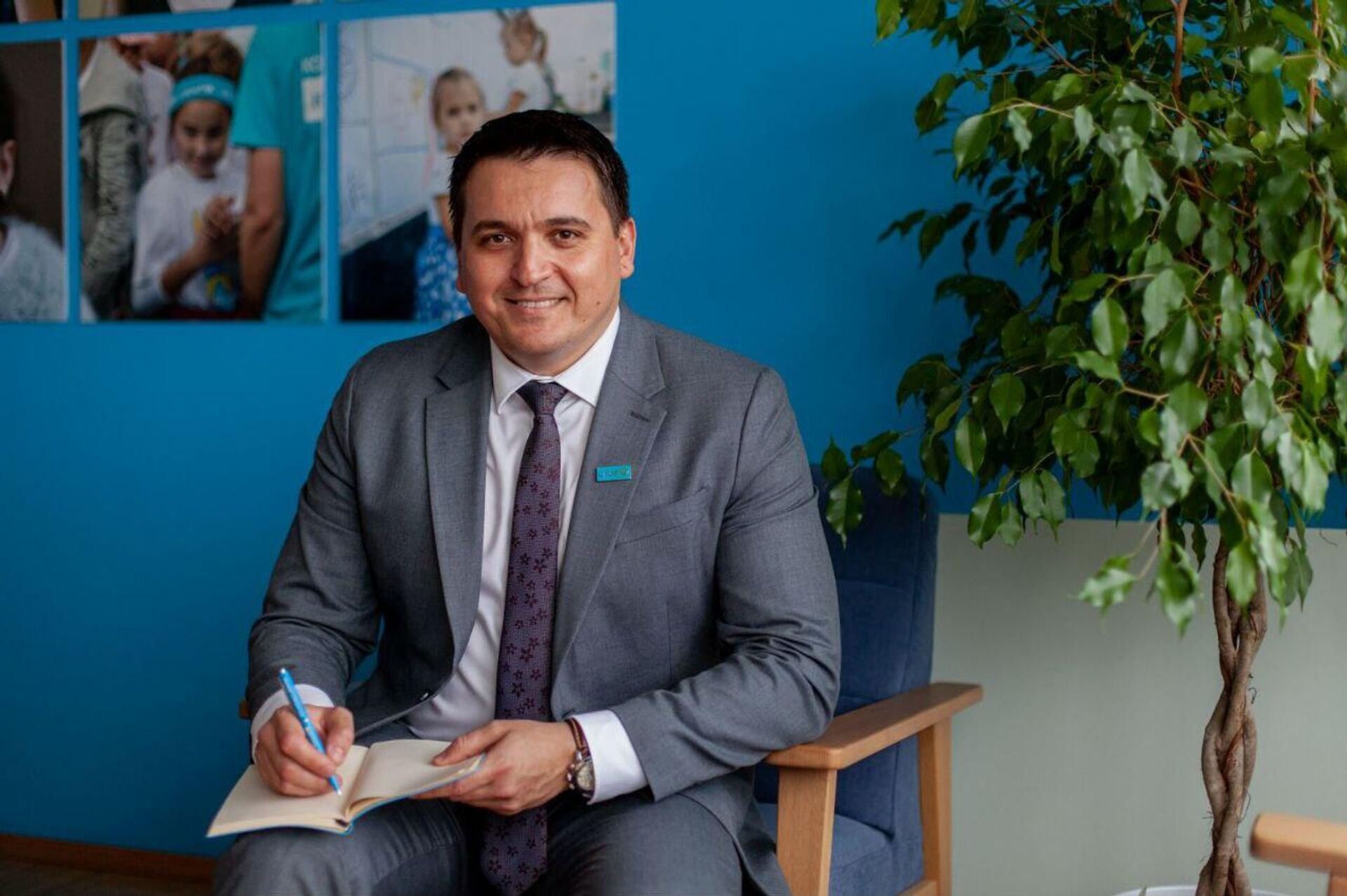 Представитель ЮНИСЕФ в Беларуси Рустам Хайдаров - Sputnik Беларусь, 1920, 23.09.2025