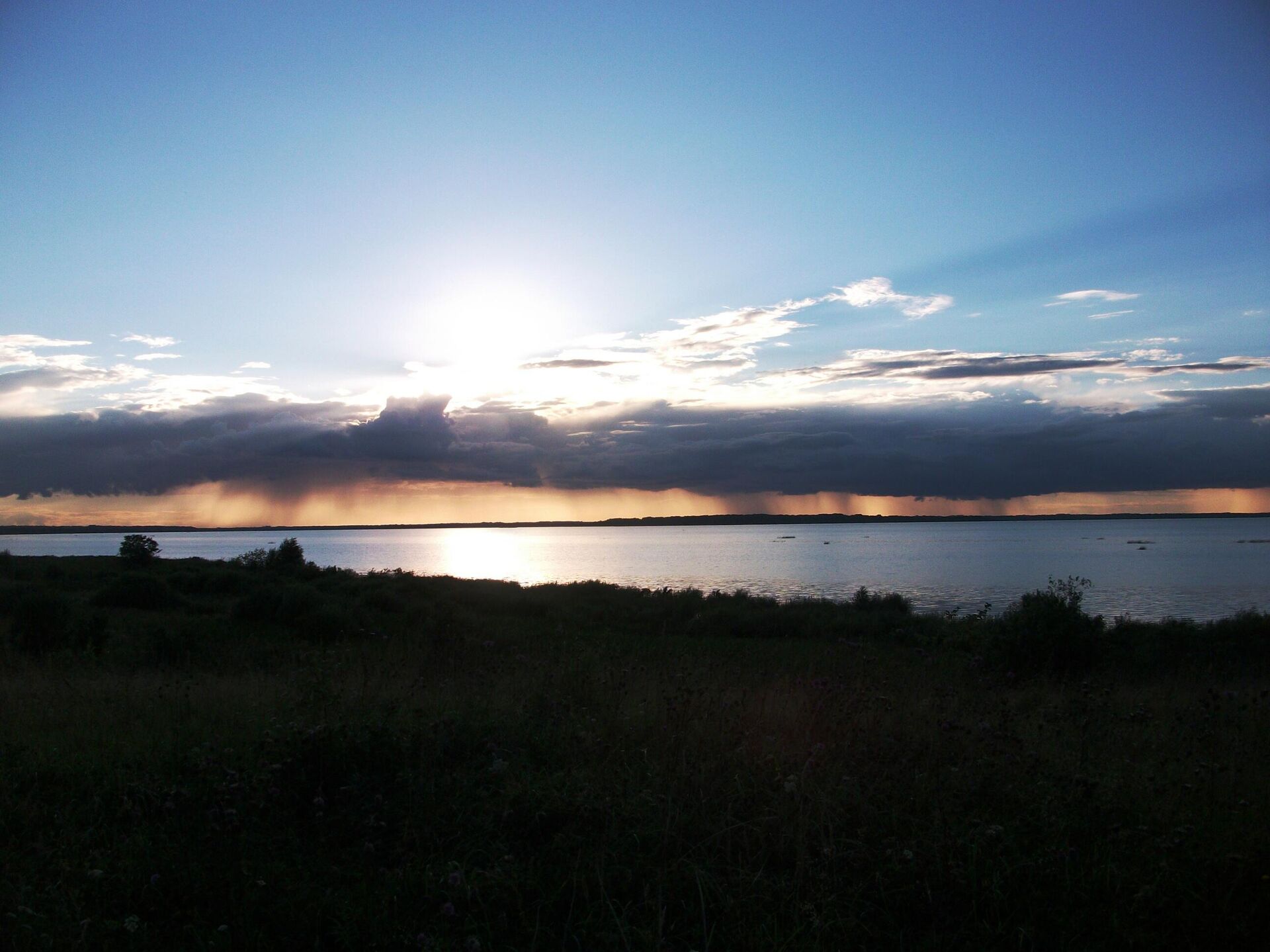 Озеро Освейское со стороны посёлка Чапаевского (Красиловки) - Sputnik Беларусь, 1920, 25.09.2025