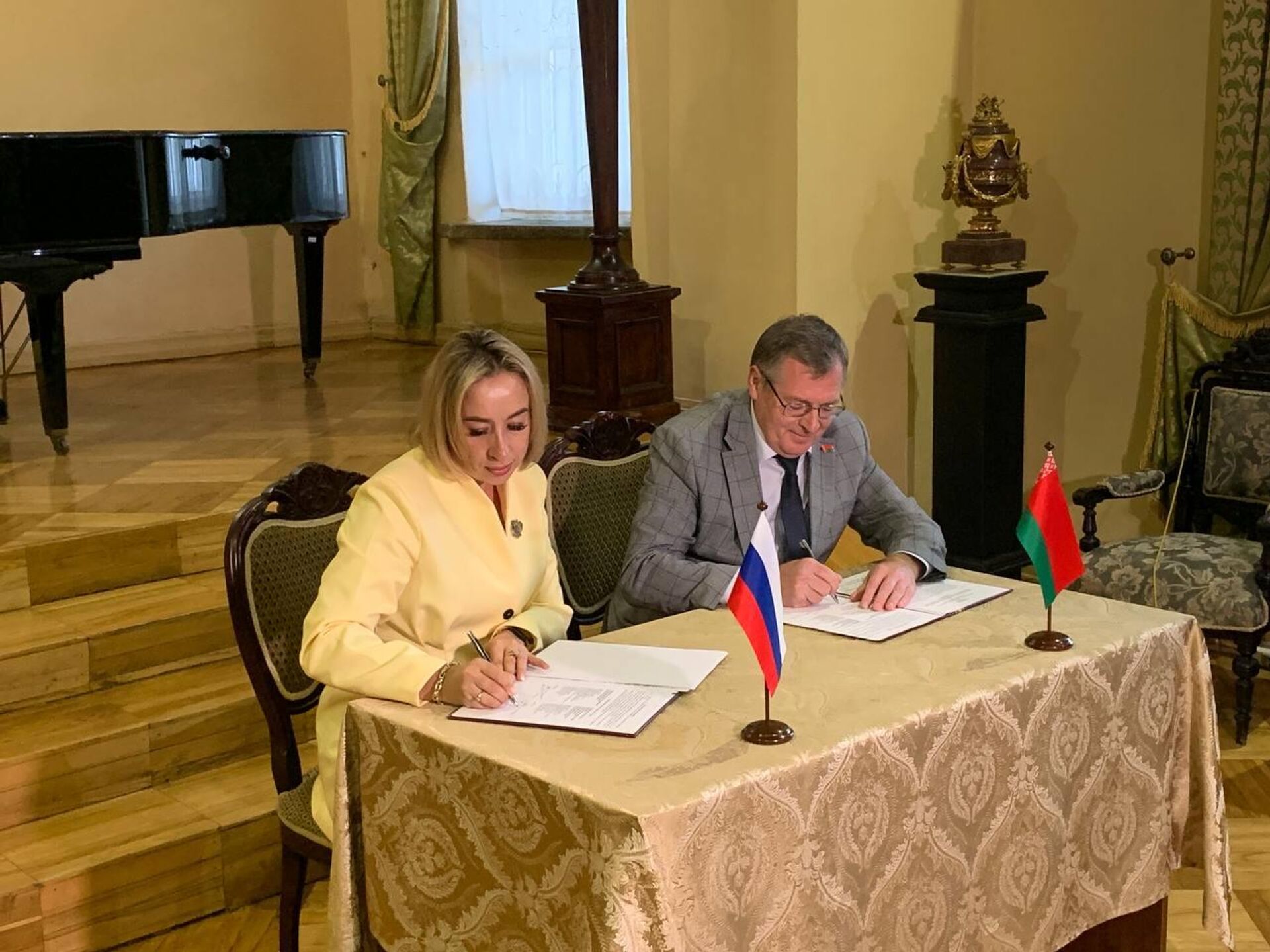 Подписание соглашения о сотрудничестве между Ялтинским историко-литературным музеем и Гродненским историко-археологическим музеем - Sputnik Беларусь, 1920, 25.09.2025