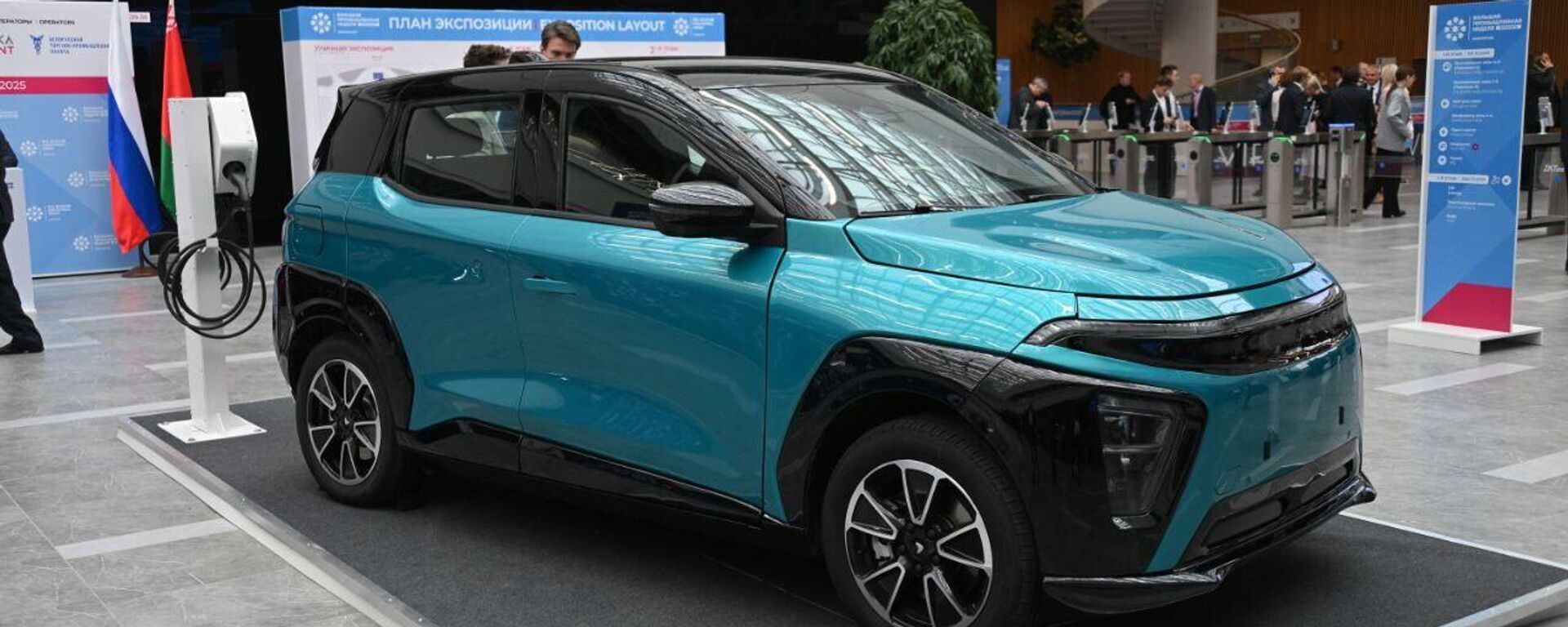 Перадсерыйны прататып расійскага электракара Атом  - Sputnik Беларусь, 1920, 29.09.2025