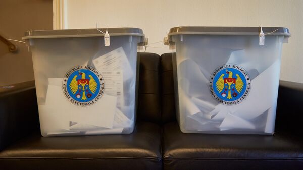 Урны с бюллетенями на выборах в Молдове - Sputnik Беларусь