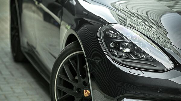 Автомобиль Porsche Cayenne  - Sputnik Беларусь