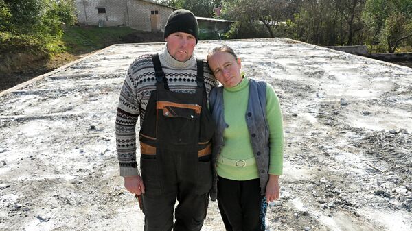 У многодетной семьи Сенько из агрогородка Лошаны сгорела ферма, а вместе с ней ― заживо 28 коров - Sputnik Беларусь