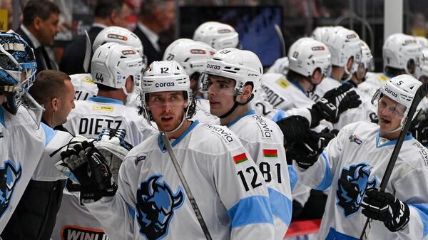 Александр Лукашенко присутствует на матче "Динамо-Минск" – "Ак Барс" 