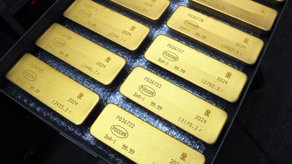 Золотые слитки, архивное фото - Sputnik Беларусь