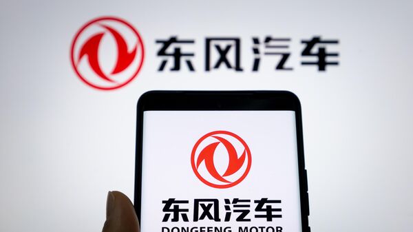 Логотип компании Dongfeng - Sputnik Беларусь