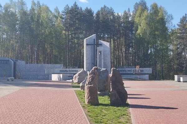Мемориальный комплекс Ола в Гомельской области. Мемориальный комплекс Ола в Гомельской области. - Sputnik Беларусь