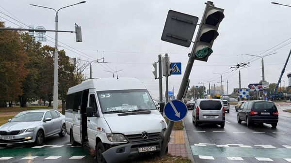 ДТП с маршруткой в Минске - Sputnik Беларусь