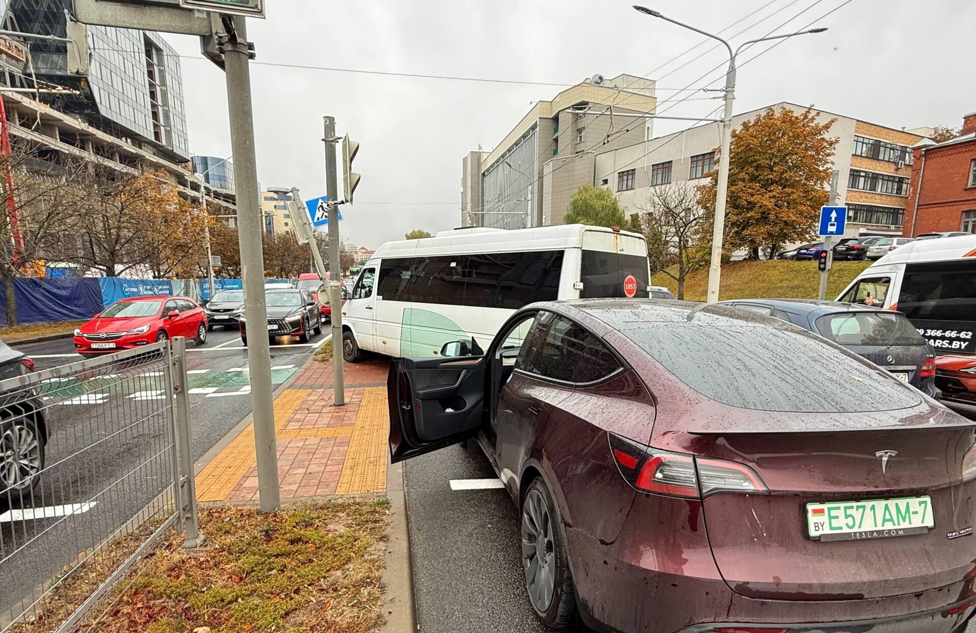 ДТП с маршруткой в Минске - Sputnik Беларусь, 1920, 09.10.2025