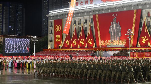 Парад в Пхеньяне - Sputnik Беларусь