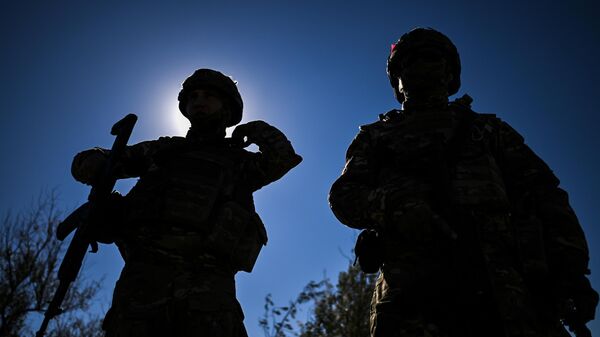 Боевое слаживание штурмовых подразделений группировки войск Центр в зоне СВО - Sputnik Беларусь