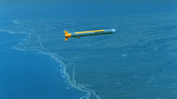 Крылатая ракета Томагавк, запущенная с подводной лодки - Sputnik Беларусь