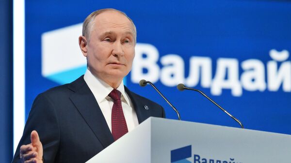 Прэзідэнт РФ Уладзімір Пуцін прыняў удзел у працы дыскусійнага клуба Валдай - Sputnik Беларусь