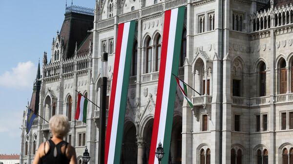 Флагі на парламенце Венгрыі - Sputnik Беларусь