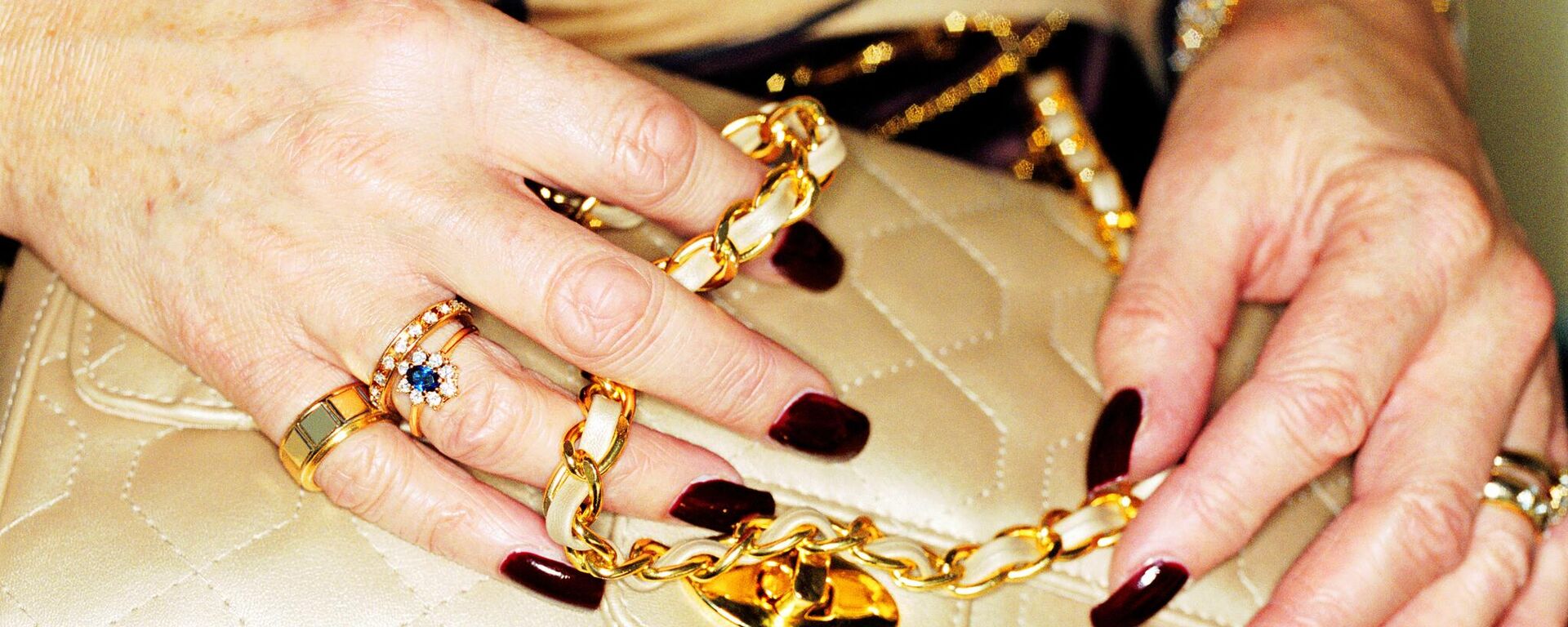 Золотые кольца - Sputnik Беларусь, 1920, 16.10.2025