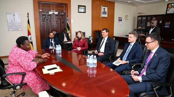 Сустрэча міністра МЗС Беларусі Максіма Рыжанкова з віцэ-прэзідэнтам Рэспублікі Уганда Джэсікай Роўз Алупа - Sputnik Беларусь