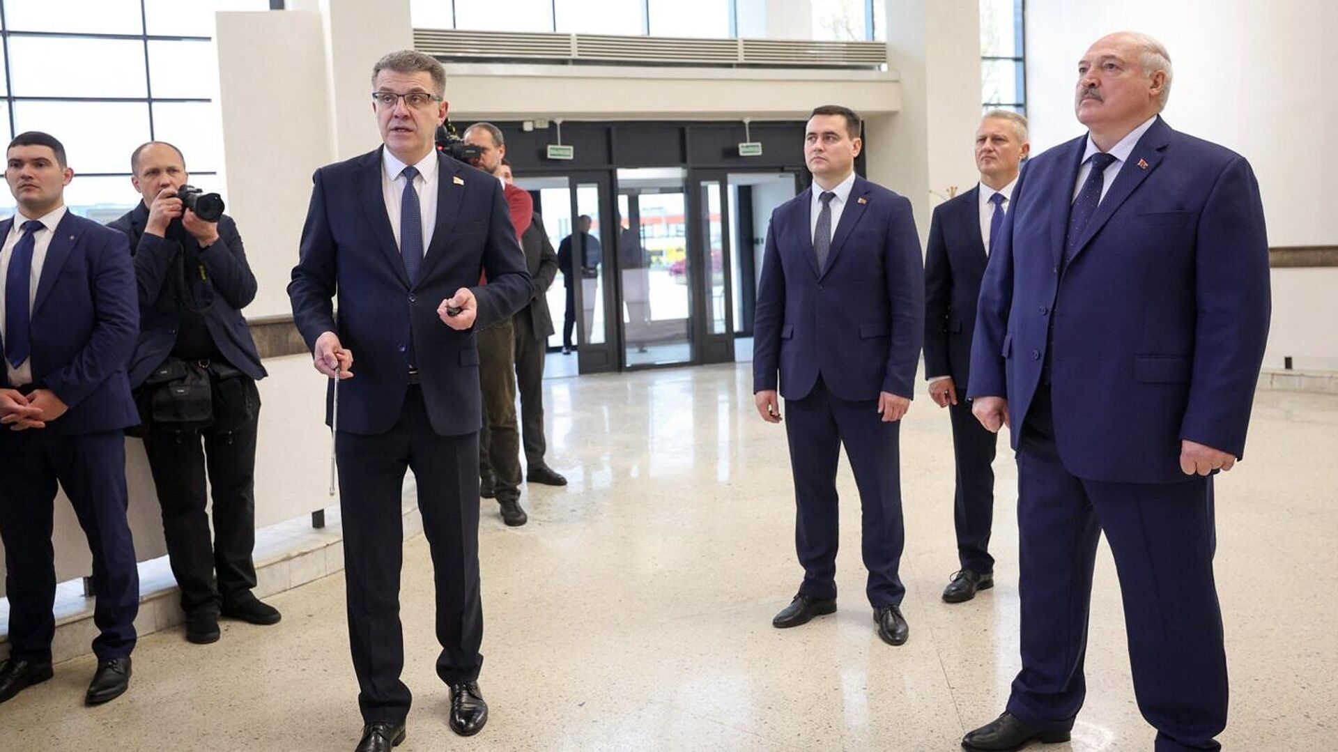 Лукашенко предложил создавать молодежные техноинкубаторы по всей Беларуси