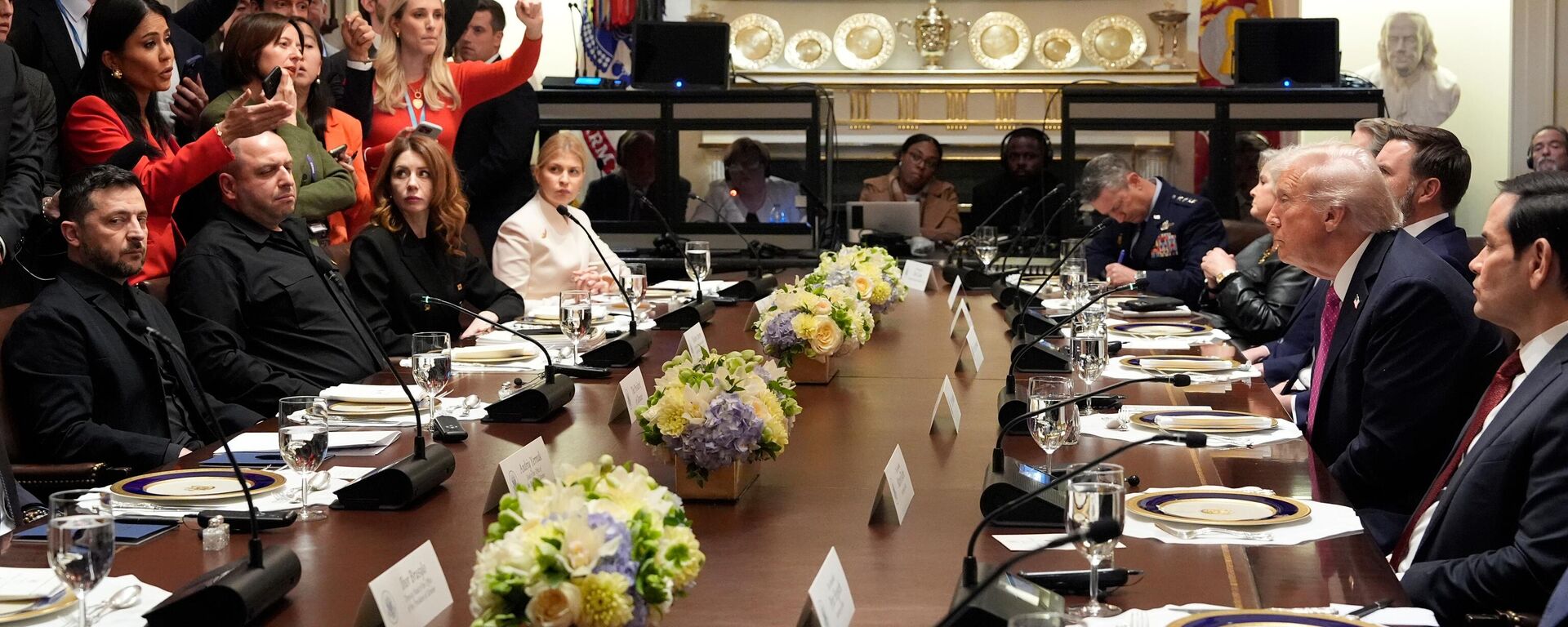 Встреча Дональда Трампа с Владимиром Зеленским - Sputnik Беларусь, 1920, 17.10.2025