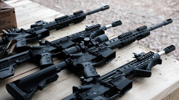 Винтовки AR-15 и другое оружие  - Sputnik Беларусь